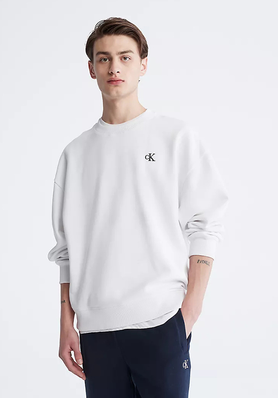 دورس Calvin Klein