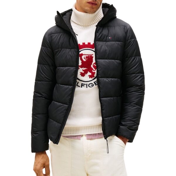 کاپشن TOMMY