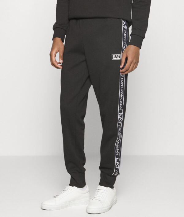 جاگر Emporio Armani